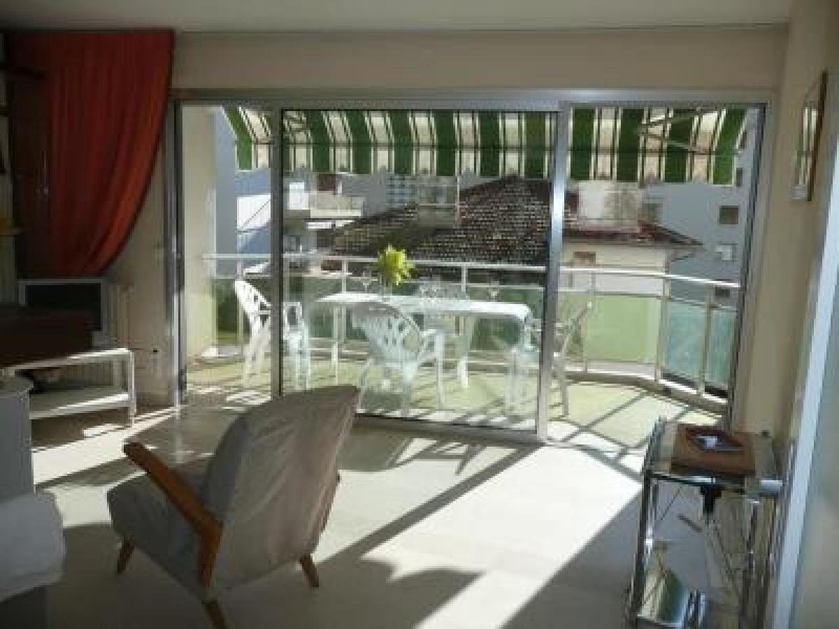 Velasquez One Bed Apartamento Cannes